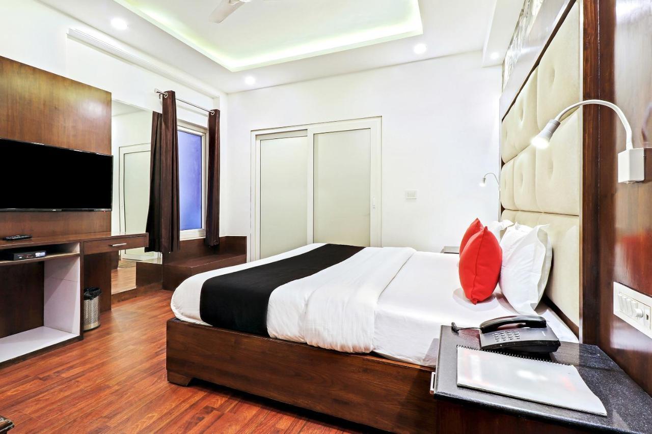 Yuvraj Deluxe Hotel 3*