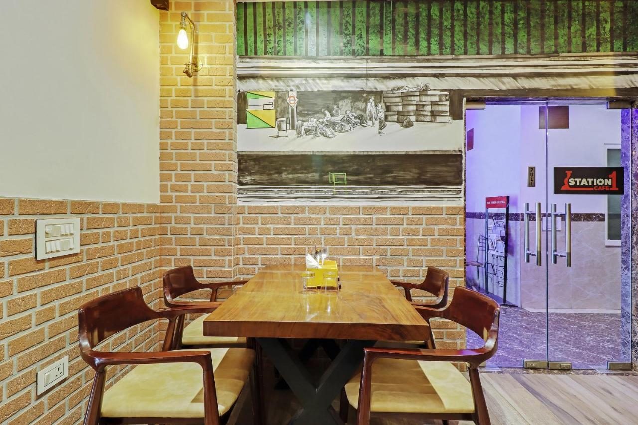 Yuvraj Deluxe Hotel