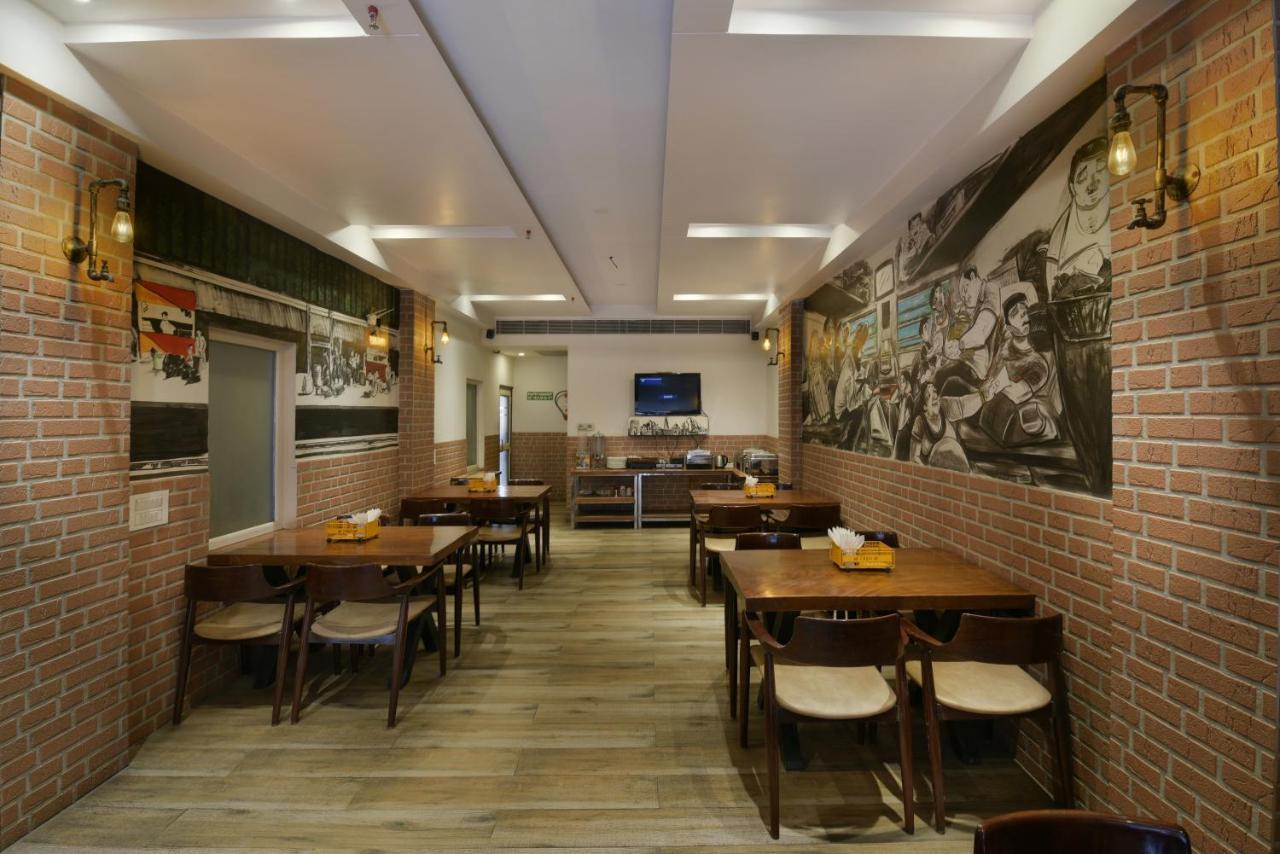 Yuvraj Deluxe 3*