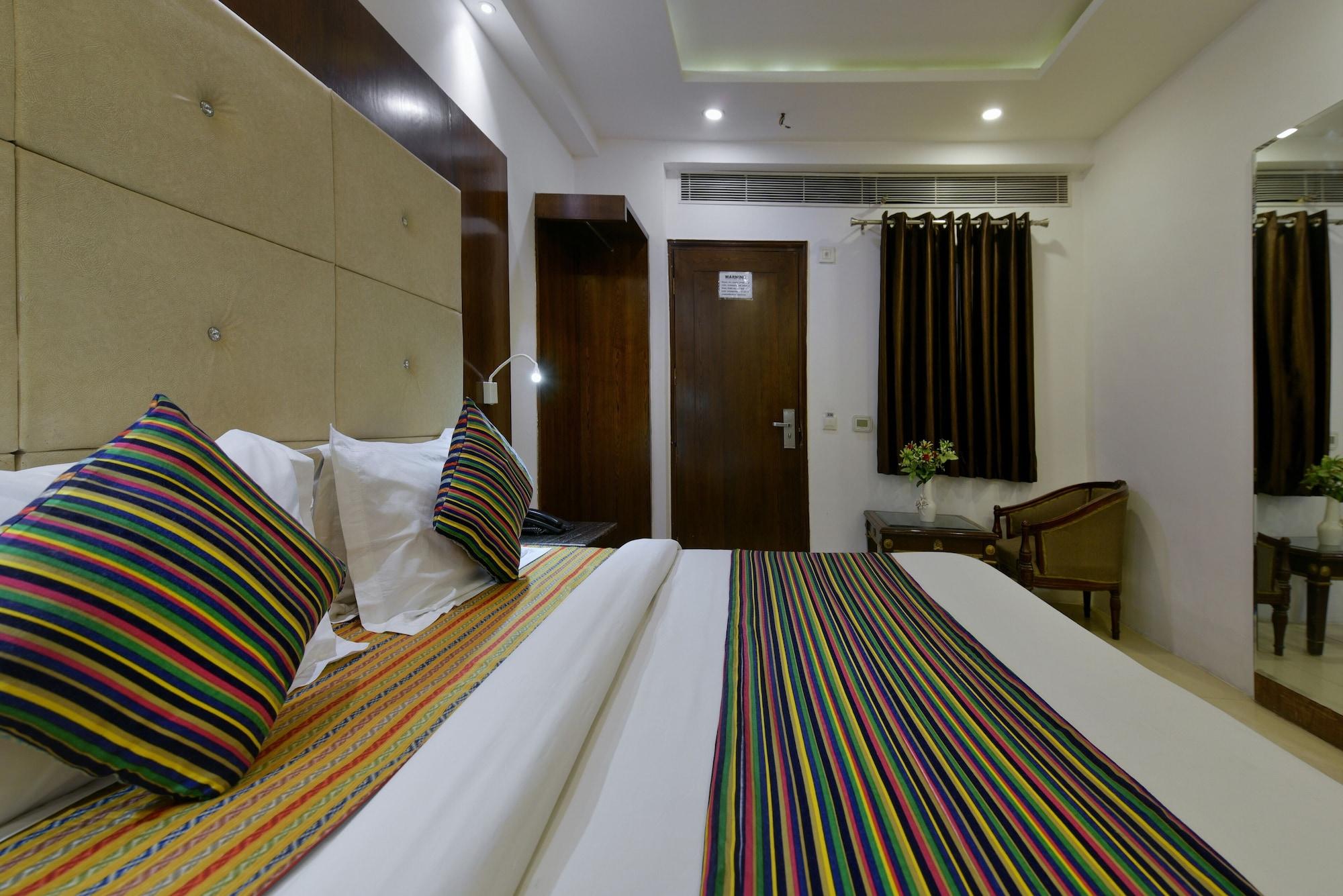 Yuvraj Deluxe Hotel New Delhi