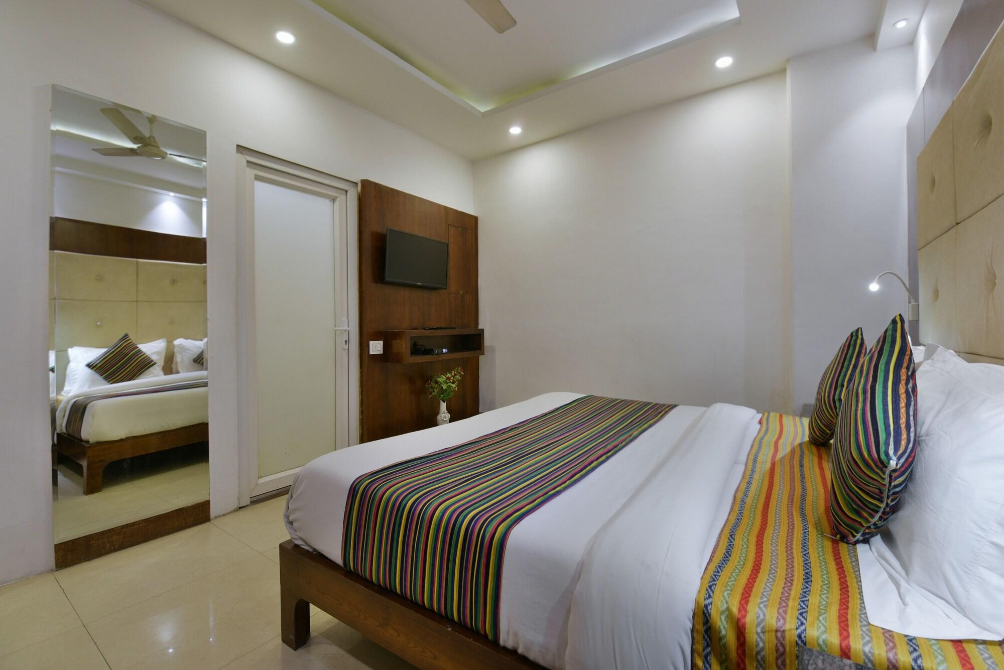 Yuvraj Deluxe Hotel 3*