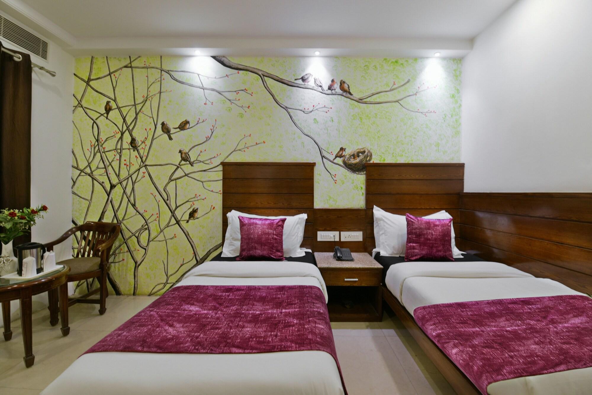 Yuvraj Deluxe Hotel 3*