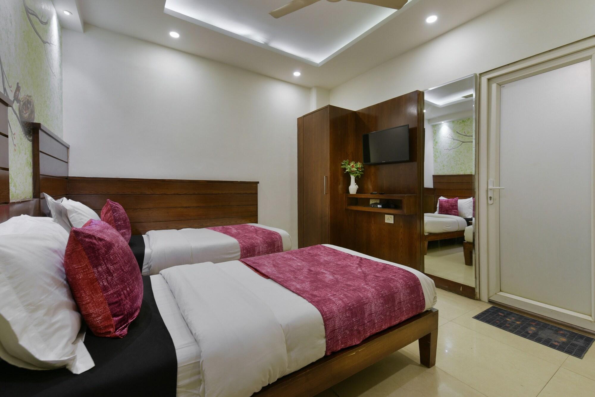 Yuvraj Deluxe 3* New Delhi