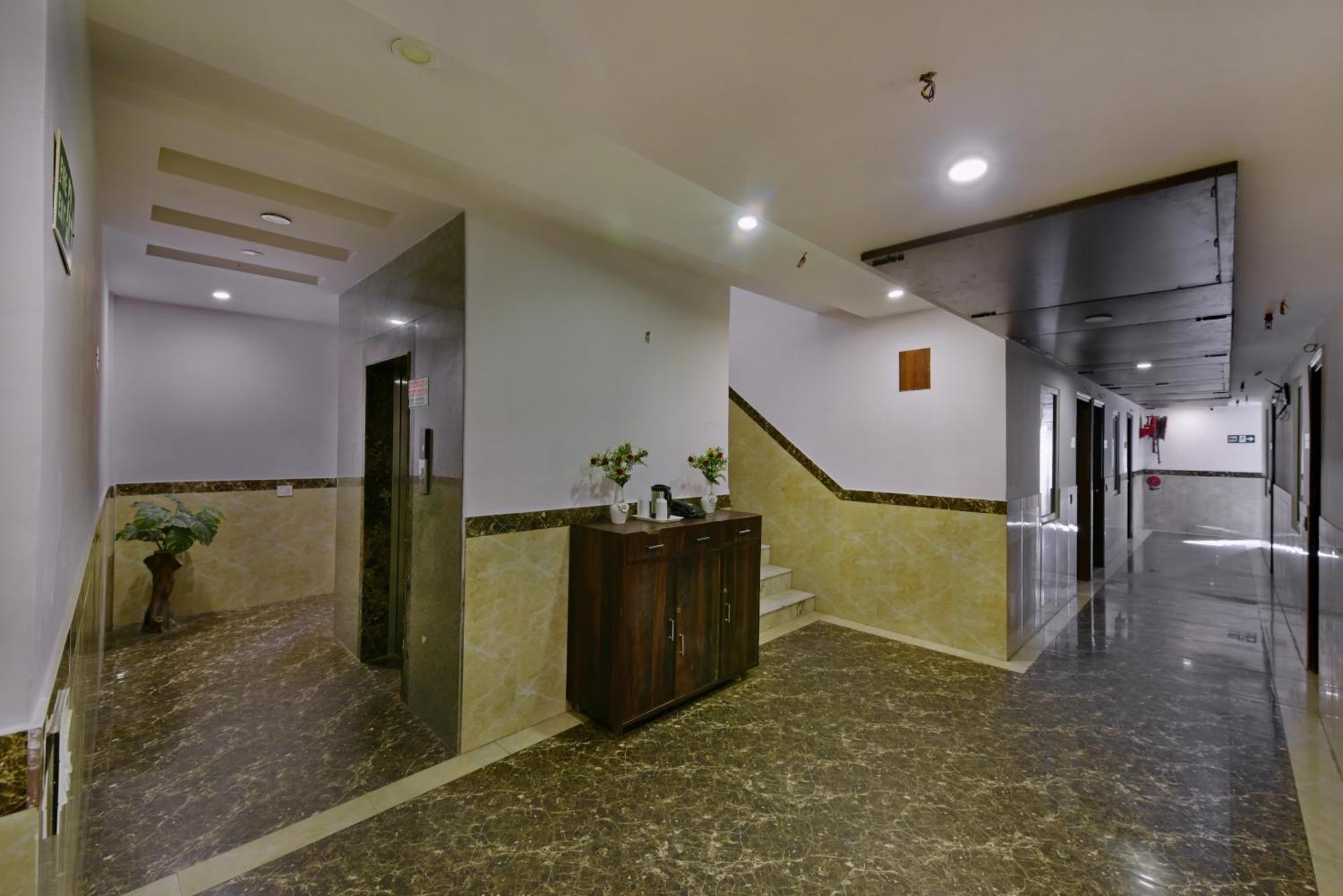 Hotel Yuvraj Deluxe 3*