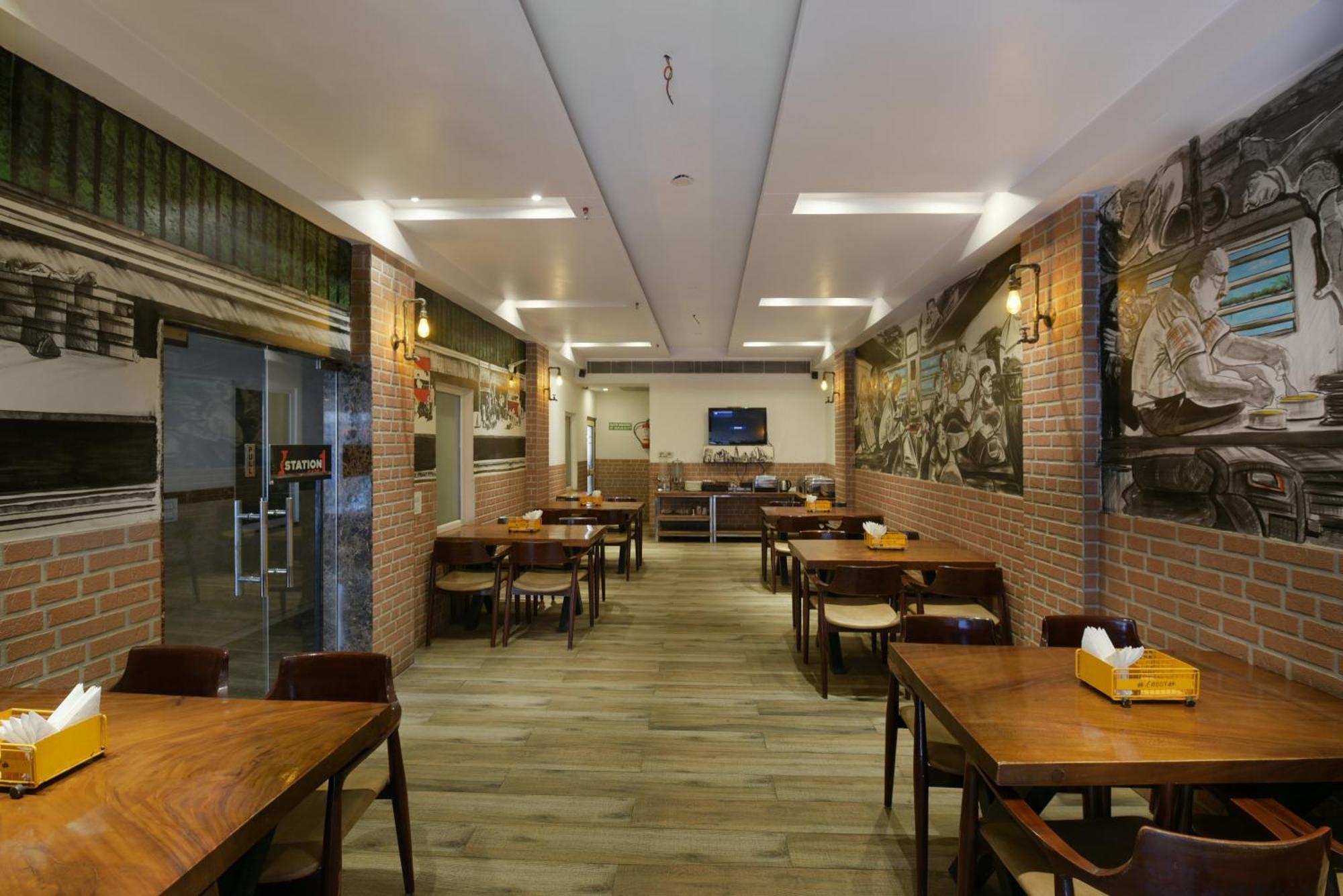 Hotel Yuvraj Deluxe New Delhi