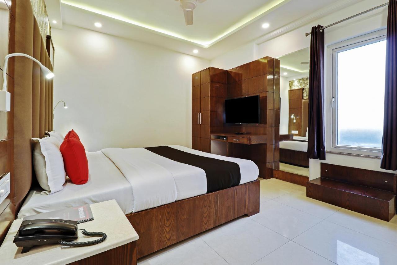 Hotel Yuvraj Deluxe 3*