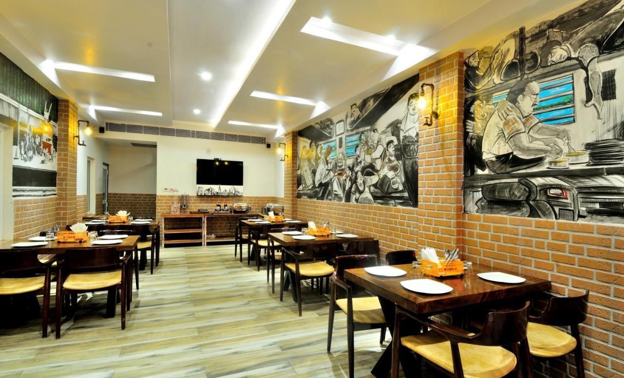 Yuvraj Deluxe 3*