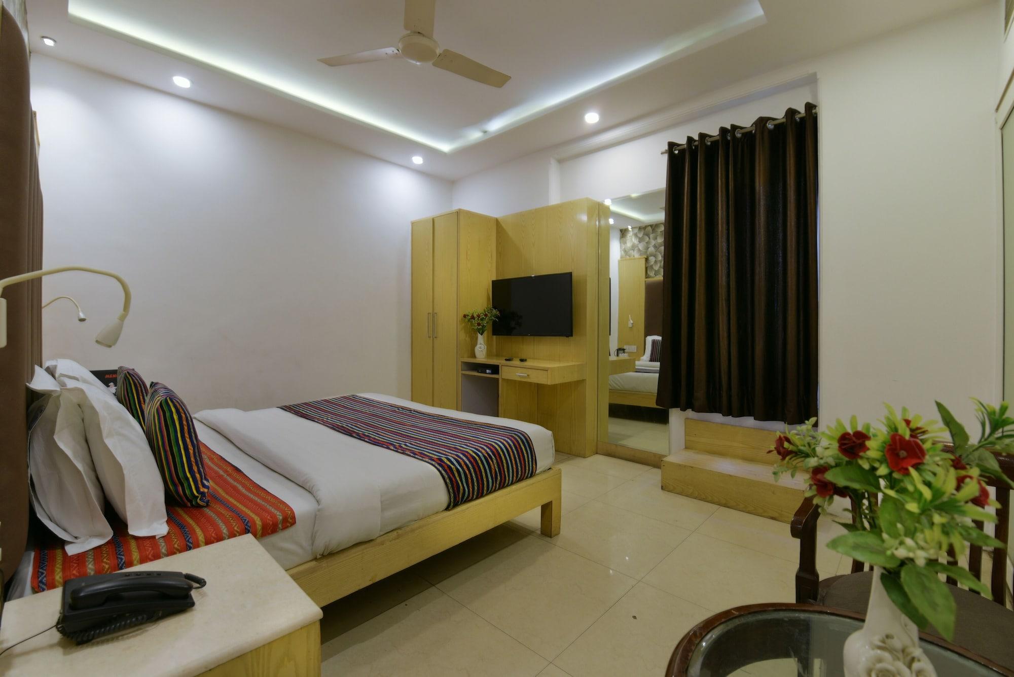 Hotel Yuvraj Deluxe New Delhi